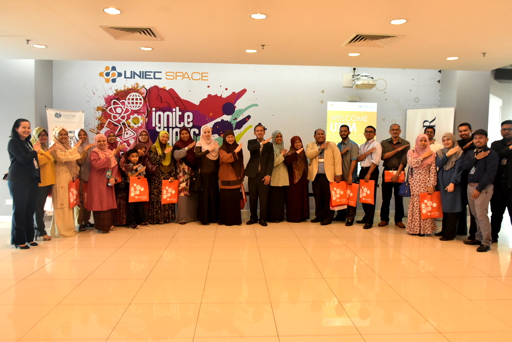 UKM 1713